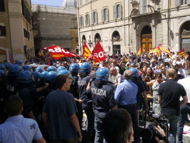 manifestazione-precari-montecitorio